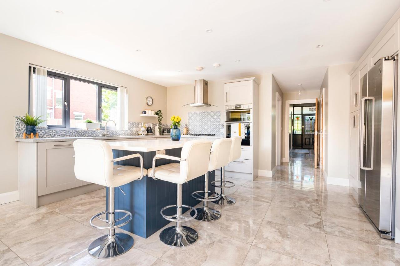 Park House - Four Star Luxury With Parking And Wi-Fi Villa Belfast Exterior photo